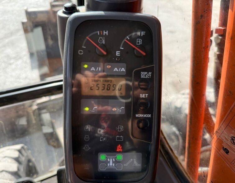 HITACHI  ZX160W ***REGISTERED***